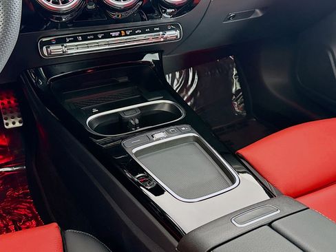 Certified 2026 Mercedes-Benz CLA 250 image 7