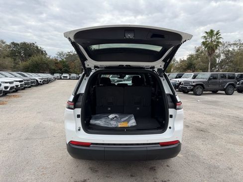 New 2026 Jeep Grand Cherokee L 4WD image 37