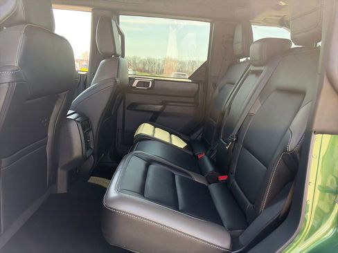 Used 2025 Ford Bronco Outer Banks image 31