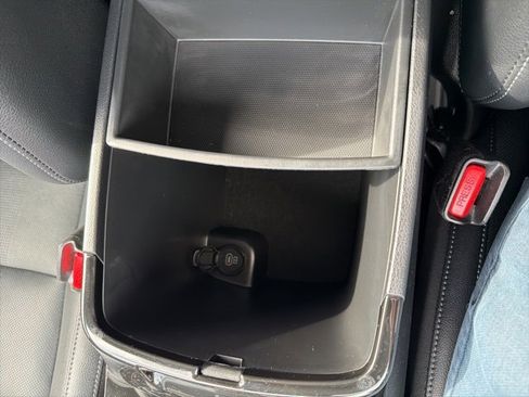 Certified 2023 Kia Telluride EX w/ EX Captain's Chair Package image 18