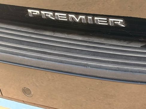 Used 2026 Chevrolet Suburban Premier w/ Sun And Tow Package AWD/4WD image 7
