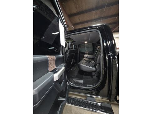 Used 2018 Ford F350 Lariat w/ Tow Technology Bundle image 20