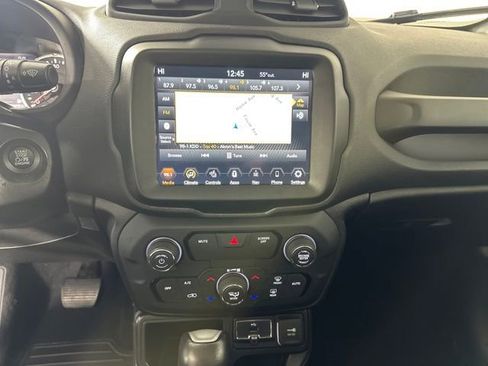 Used 2019 Jeep Renegade Limited w/ UConnect 8.4 Nav Group image 21