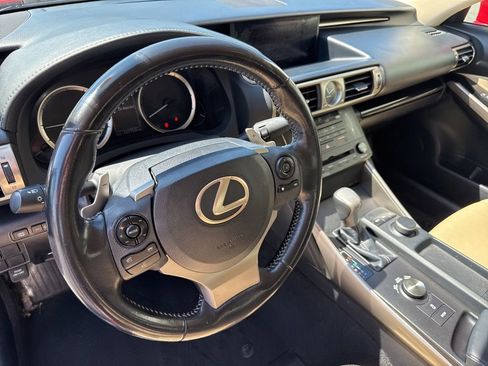 Used 2016 Lexus IS 200t RWD image 21