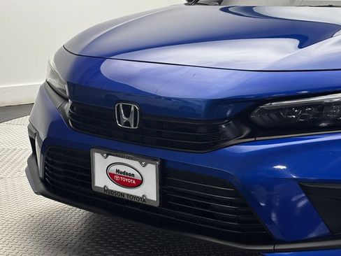Used 2024 Honda Civic Sport image 2