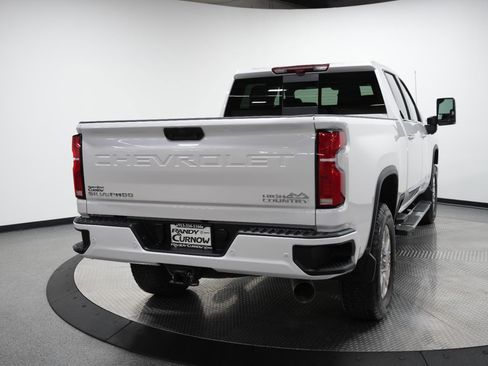 Used 2025 Chevrolet Silverado 2500 High Country w/ High Country Premium Package image 8