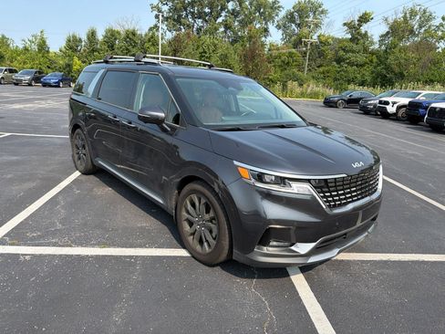 Used 2024 Kia Carnival SX FWD image 8
