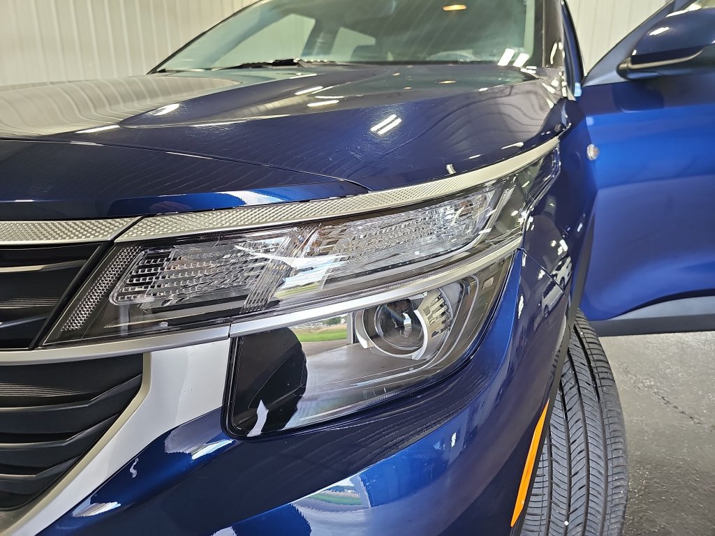 Certified 2026 Kia Seltos LX AWD/4WD image 30
