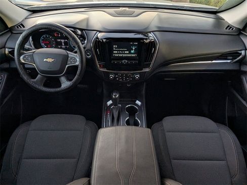 Used 2018 Chevrolet Traverse LS image 19