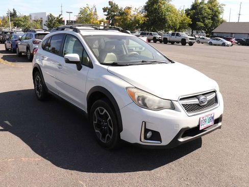 Used 2016 Subaru Crosstrek 2.0i Limited AWD/4WD image 3
