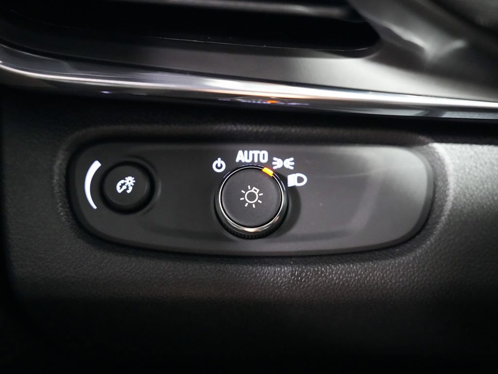 Used 2025 Buick Envista Preferred w/ Convenience I Package FWD image 20