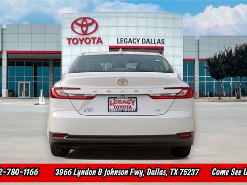 Used 2025 Toyota Camry LE AWD/4WD image 9