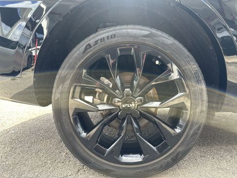 Certified 2023 Kia Sorento SX AWD/4WD image 18
