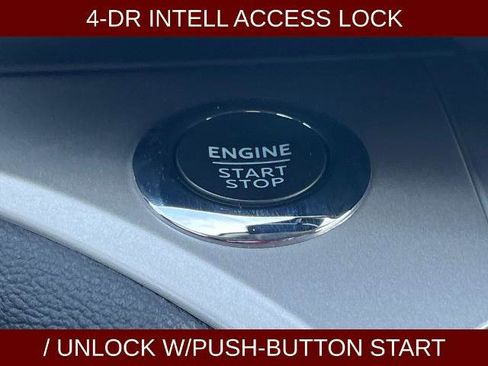 Certified 2022 Ford Explorer XLT w/ Equipment Group 202A image 8