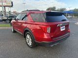 Used 2020 Ford Explorer XLT w/ Equipment Group 202A image 4