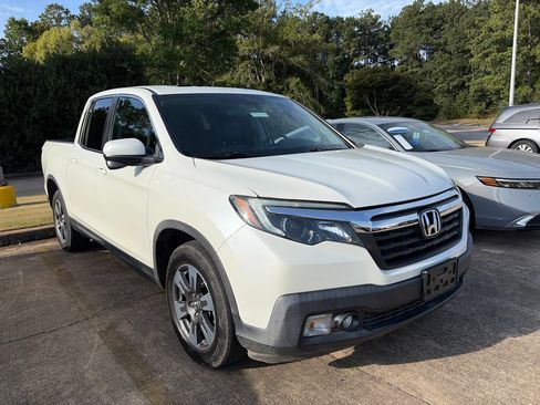 Used 2019 Honda Ridgeline RTL-T image 1
