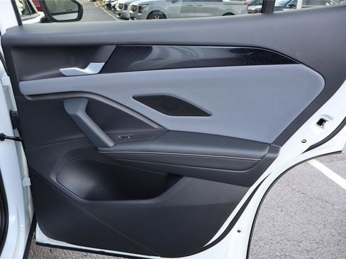 New 2026 Volkswagen Tiguan SE image 30