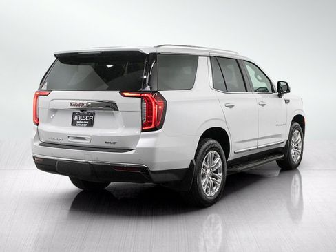 Used 2024 GMC Yukon SLT w/ SLT Luxury Package AWD/4WD image 5