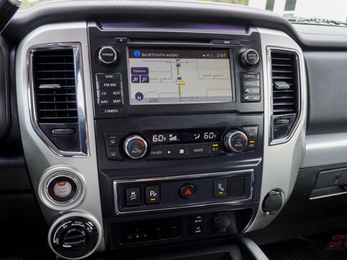 Used 2017 Nissan Titan PRO-4X image 29