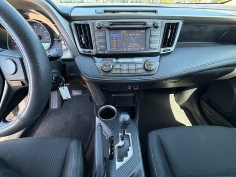 Used 2014 Toyota RAV4 XLE FWD image 15