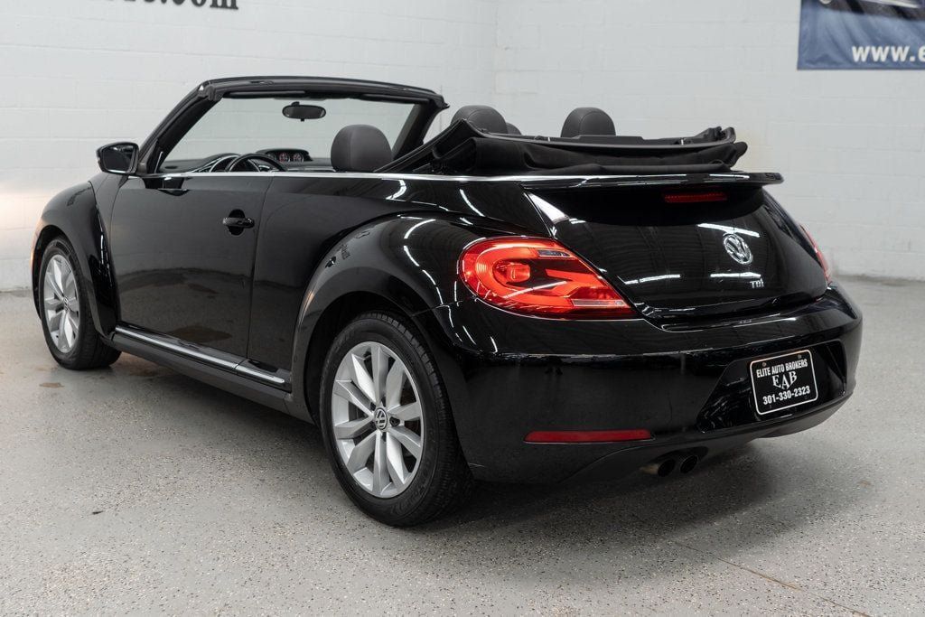 Used 2013 Volkswagen Beetle TDI FWD image 6