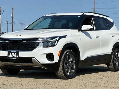 Used 2024 Kia Seltos S AWD/4WD image 9
