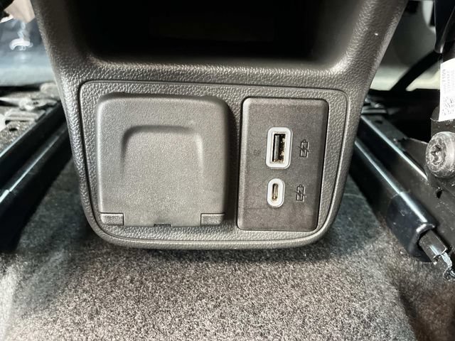 Used 2023 Buick Encore GX Essence w/ Experience Buick Package AWD/4WD image 17