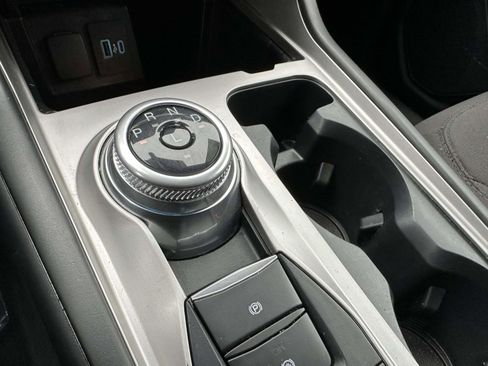 Used 2022 Ford Explorer XLT image 21