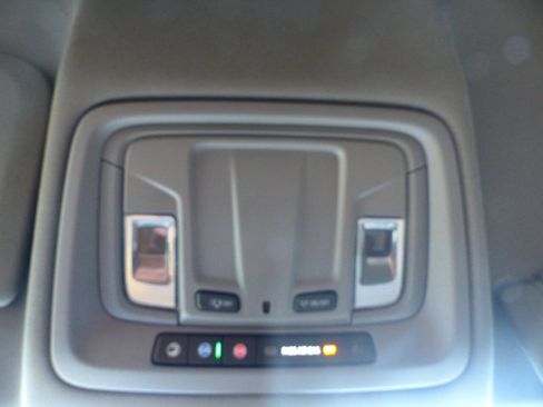 Used 2020 GMC Sierra 1500 SLT AWD/4WD image 34