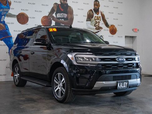 Used 2024 Ford Expedition XLT AWD/4WD image 19