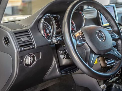 Used 2016 Mercedes-Benz G 63 AMG 4MATIC image 26