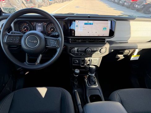 New 2026 Jeep Gladiator Sport AWD/4WD image 10
