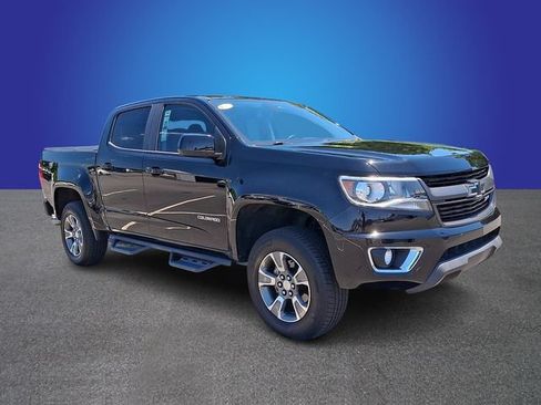 Used 2020 Chevrolet Colorado Z71 AWD/4WD image 2