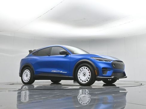 Used 2025 Ford Mustang Mach-E GT AWD/4WD image 4