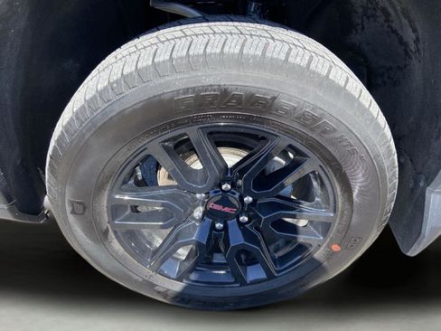Used 2024 GMC Sierra 1500 Pro w/ Graphite Edition image 17