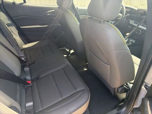 Used 2025 Chevrolet Trax ACTIV w/ Driver Confidence Package image 14