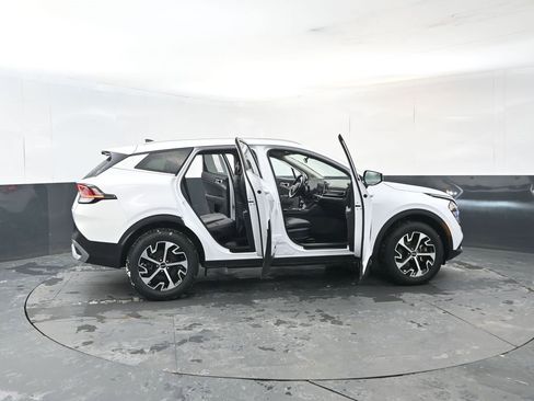 Certified 2023 Kia Sportage EX image 25