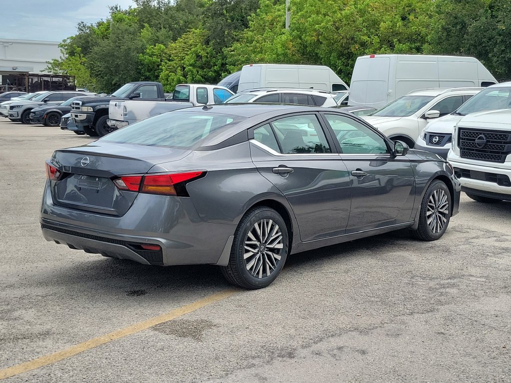 New 2026 Nissan Altima 2.5 SV FWD image 8