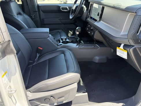 New 2026 Ford Bronco Outer Banks AWD/4WD image 10