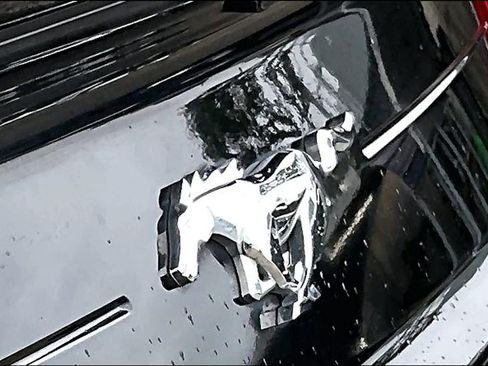 Used 2022 Ford Mustang Coupe RWD image 10