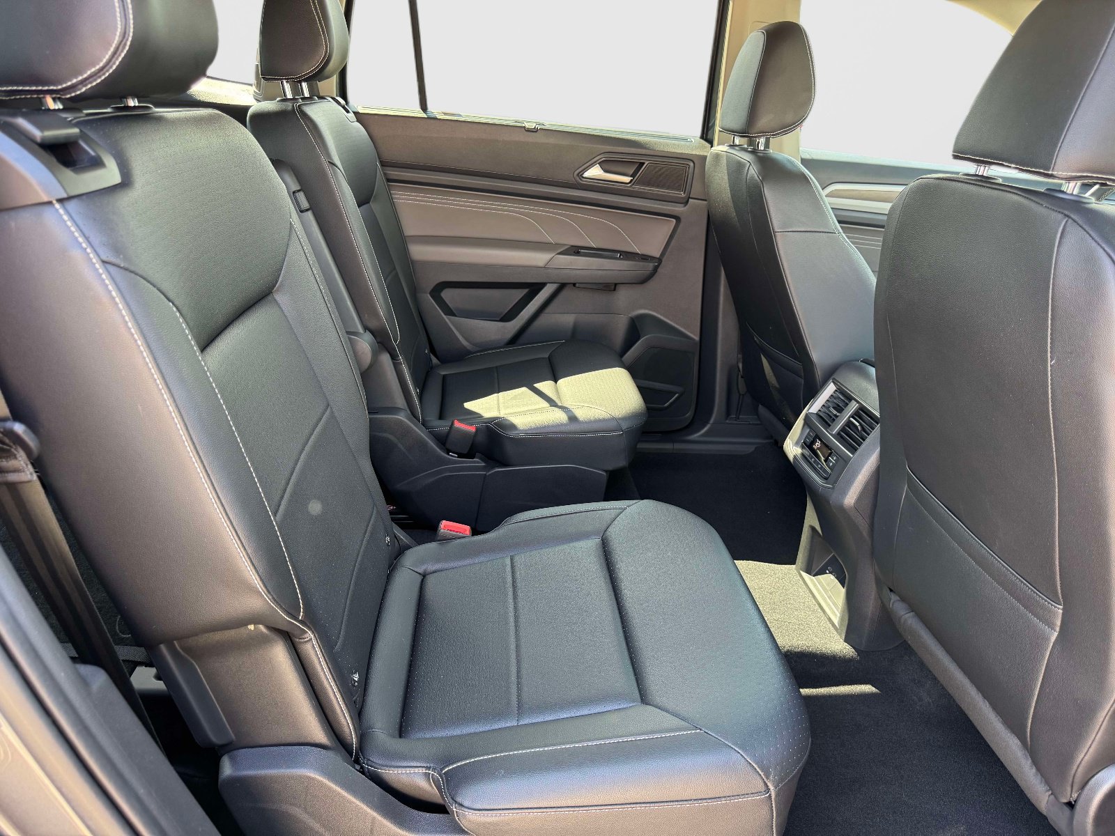 Certified 2021 Volkswagen Atlas SEL AWD/4WD image 11
