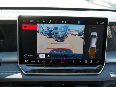 Certified 2025 Volkswagen Tiguan SE AWD/4WD image 29