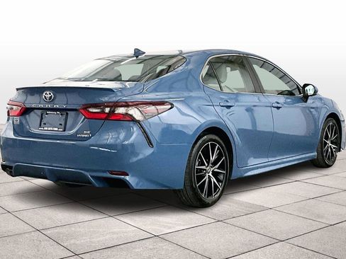 Used 2023 Toyota Camry SE image 11