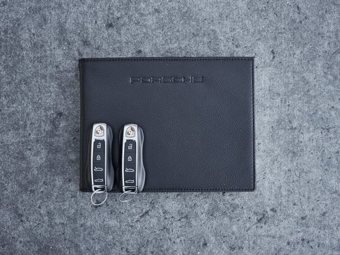 Used 2020 Porsche Taycan Turbo S AWD/4WD image 77