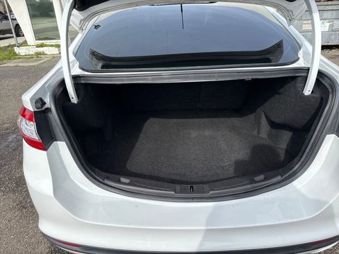 Used 2014 Ford Fusion SE image 23