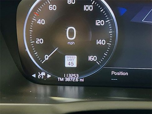 Used 2020 Volvo XC90 T6 Momentum w/ Protection Package Premier image 15