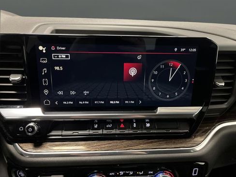 Used 2024 GMC Sierra 2500 SLE w/ SLE Convenience Package image 18