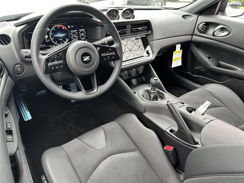 New 2025 Nissan Z Performance w/ Floor Mat Package image 2