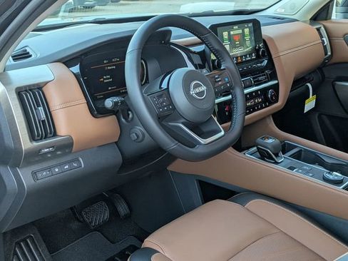 New 2025 Nissan Pathfinder Platinum w/ Cargo Package image 13