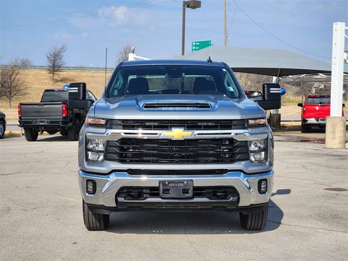 Certified 2025 Chevrolet Silverado 2500 LT w/ Convenience Package image 2